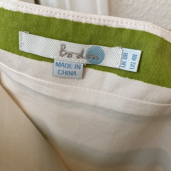 Boden white and green stripe A-line skirt with floral appliqué 4R - Picture 3 of 8
